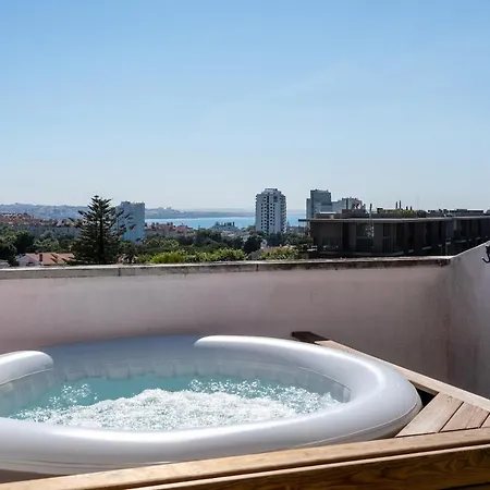 With A View דירה *